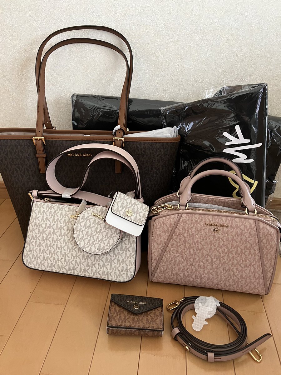 お買い得お得 Michael Kors - マイケルコース 福袋 バッグの通販 by ...