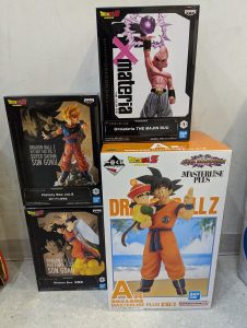 買取販売市場ムーランの福袋を公開2025-10-4