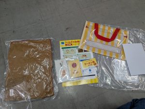 ファミチキの福袋の中身2025-3-1